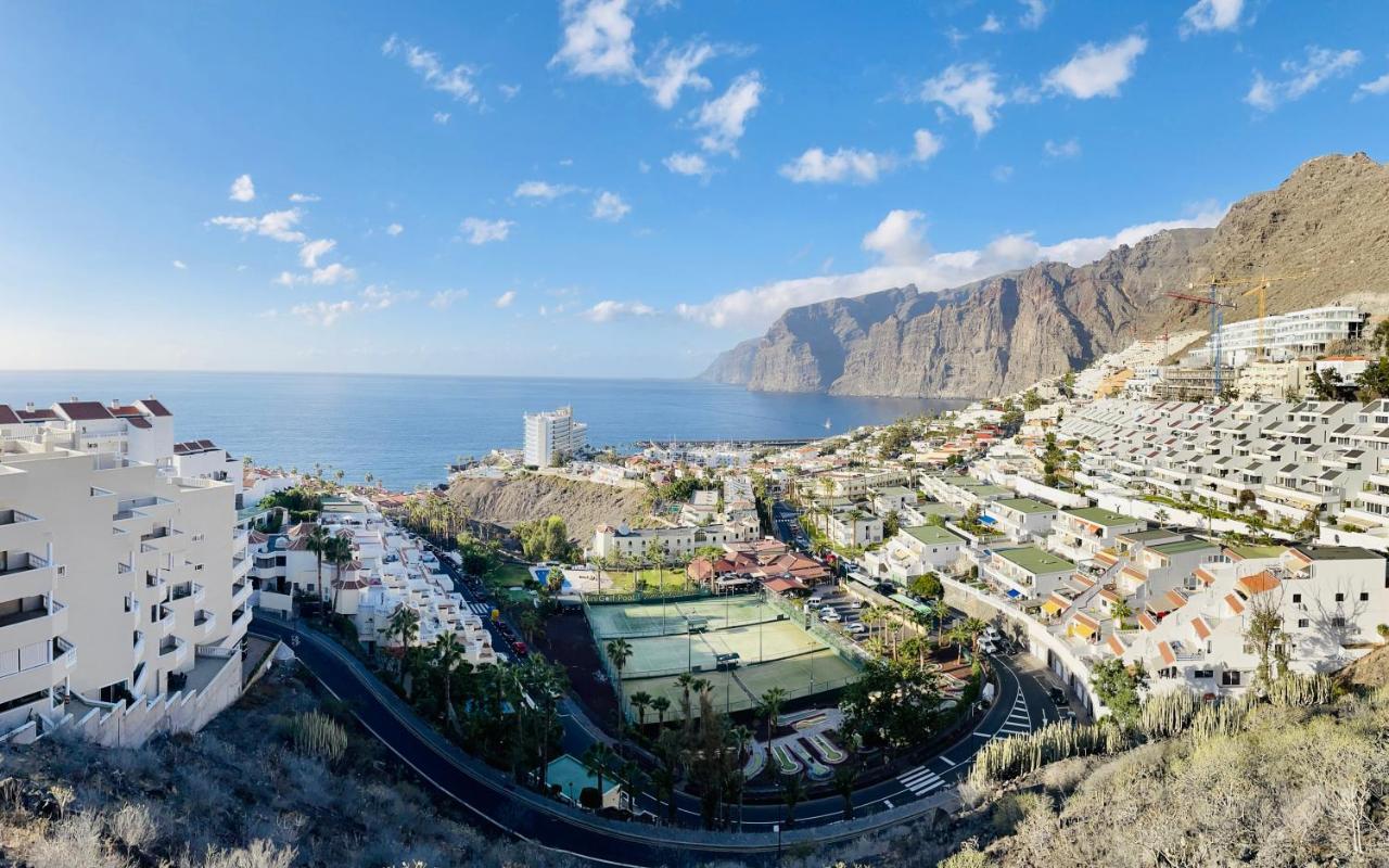 Amazing Duplex With Large Terrace And Sea Views Apartment Puerto de Santiago  Exterior photo